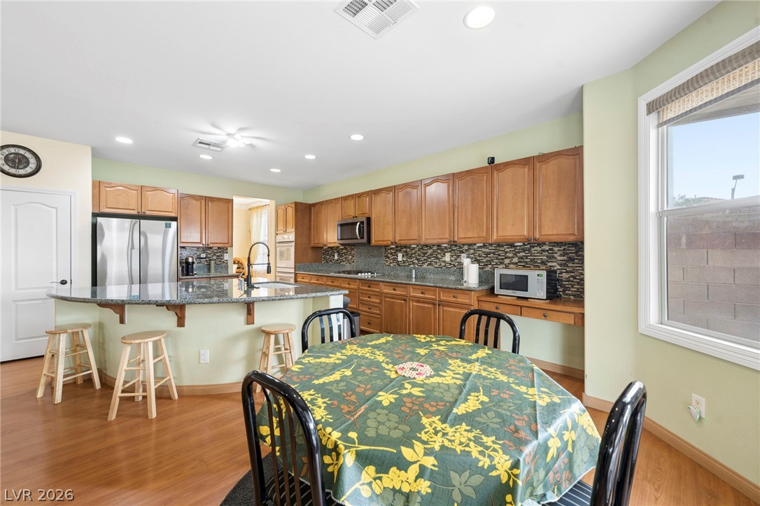 9203 White Waterfall Avenue Property Photo 15