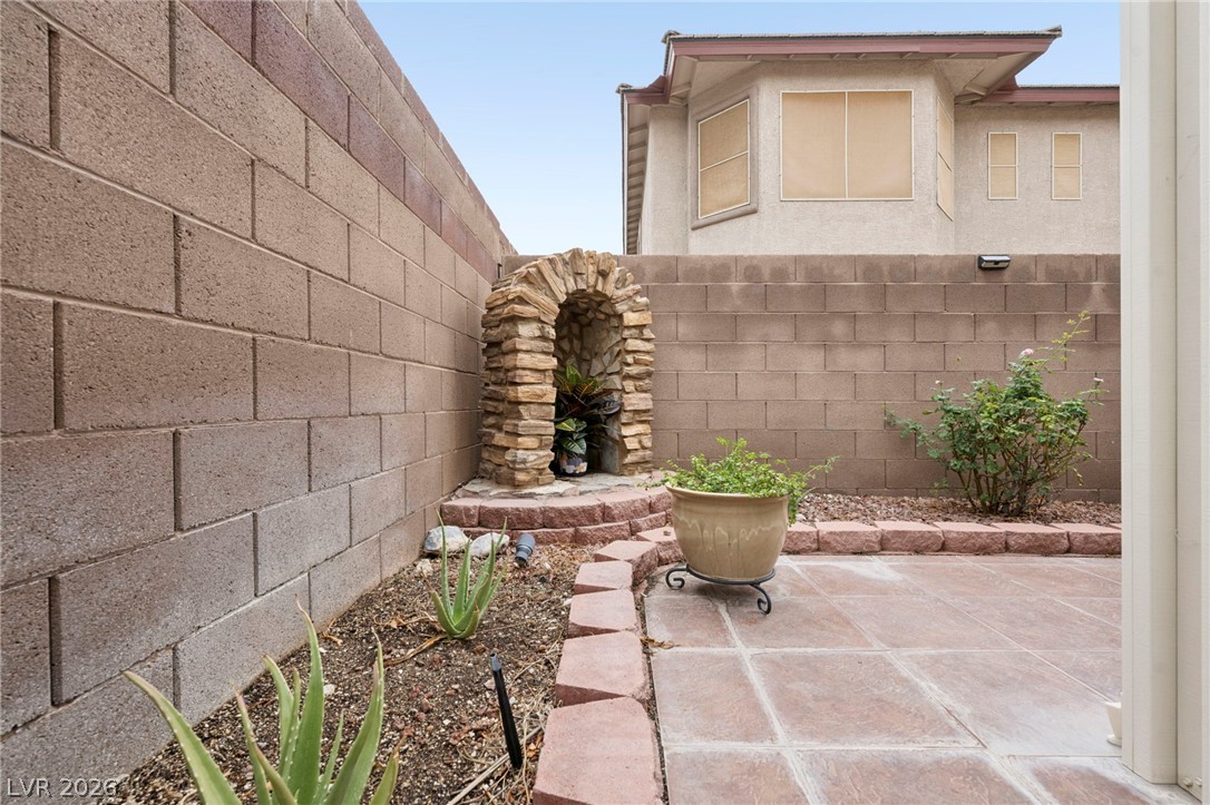 9203 White Waterfall Avenue Property Photo 47