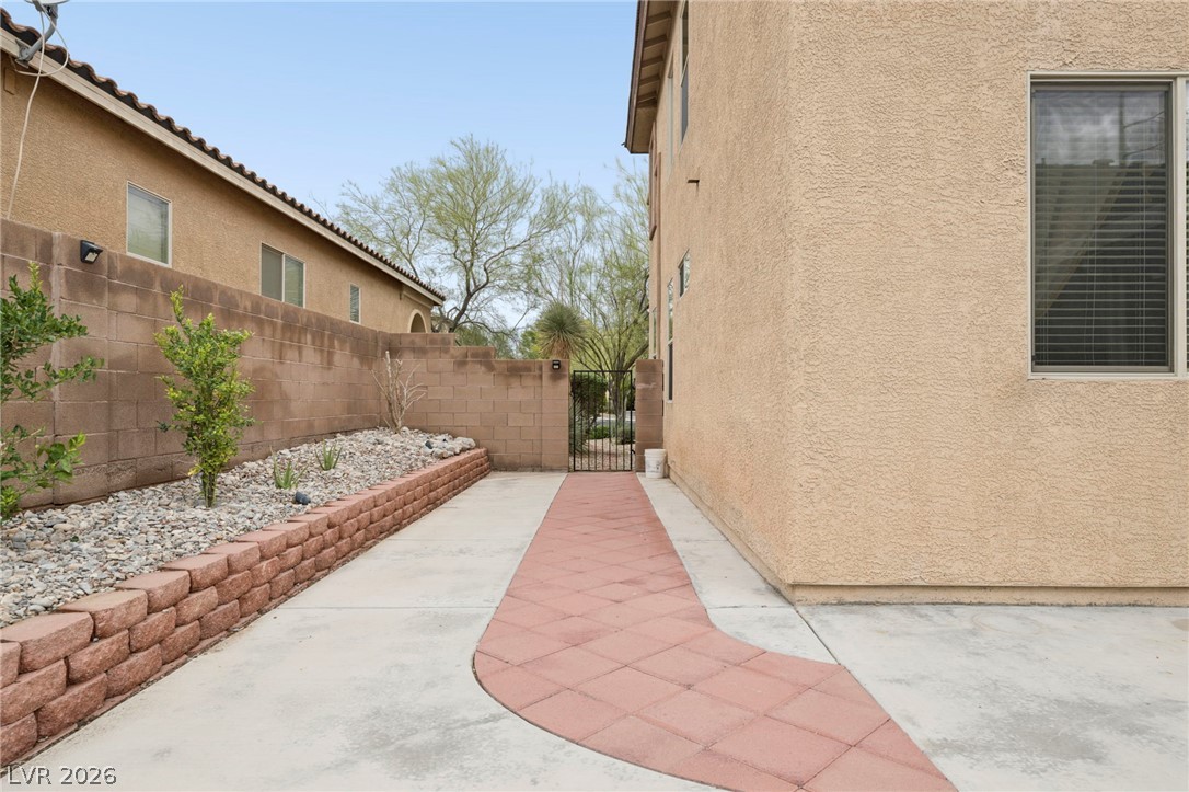 9203 White Waterfall Avenue Property Photo 54