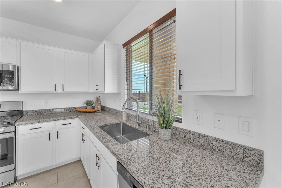 12023 Arrebol Avenue Property Photo 15