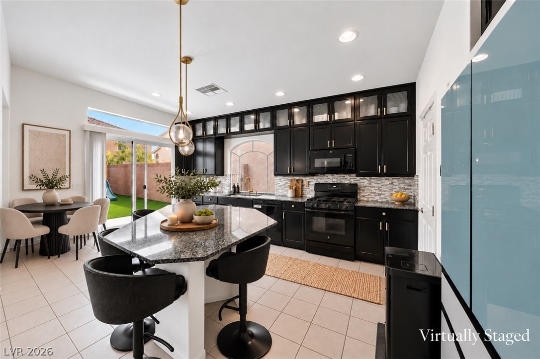7074 Switchback Ridge Court Property Photo 8