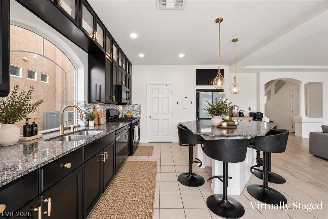 7074 Switchback Ridge Court Property Photo 9