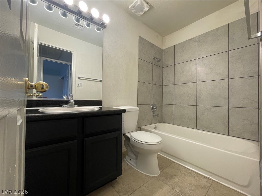 5030 South Rainbow Boulevard 103 Property Photo 3