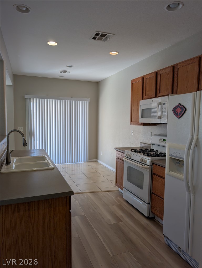 6399 Azurelyn Avenue . Property Photo 3