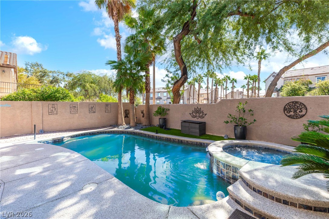 8413 Willow Point Court Property Photo 4