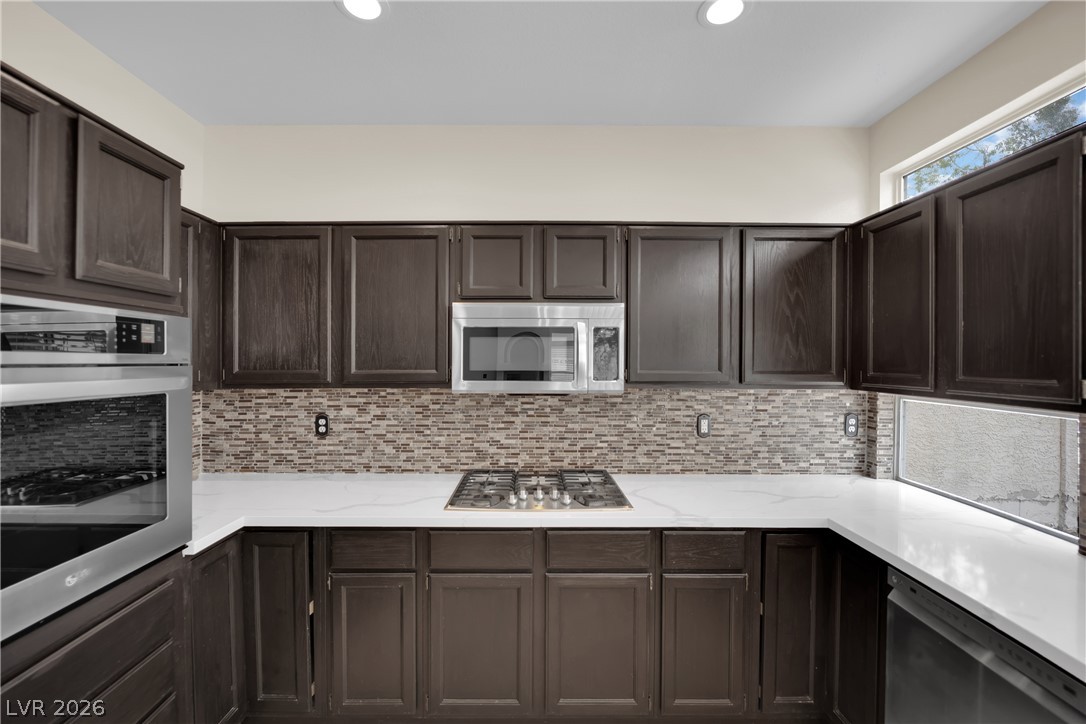 2106 Club Meadows Drive Property Photo 16