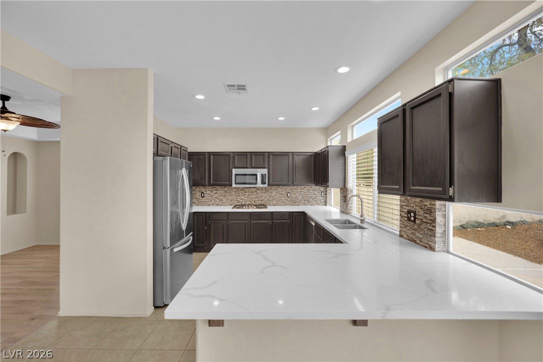 2106 Club Meadows Drive Property Photo 17
