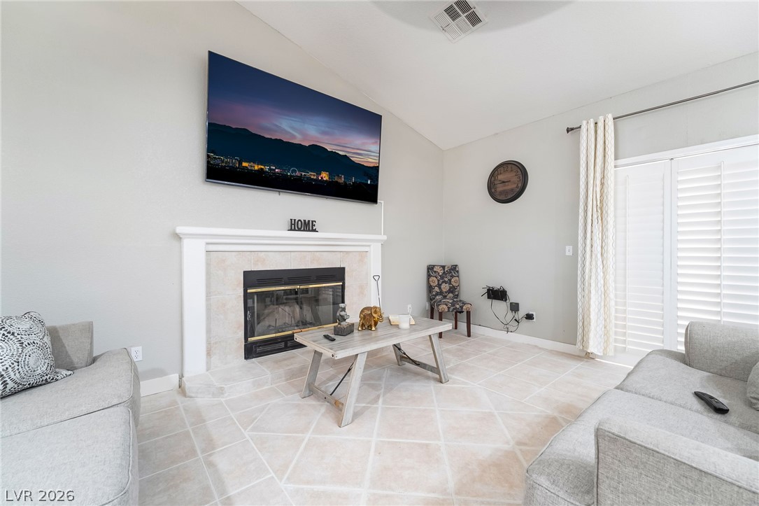 1741 West Calvada Boulevard Property Photo 18