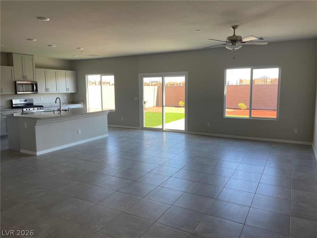 12738 Battista Lane Property Photo 7