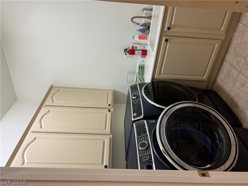 6359 Seton Hall Court Property Photo 14