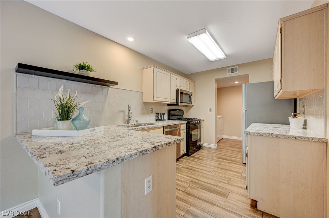 1618 Coal Valley Drive Property Photo 10