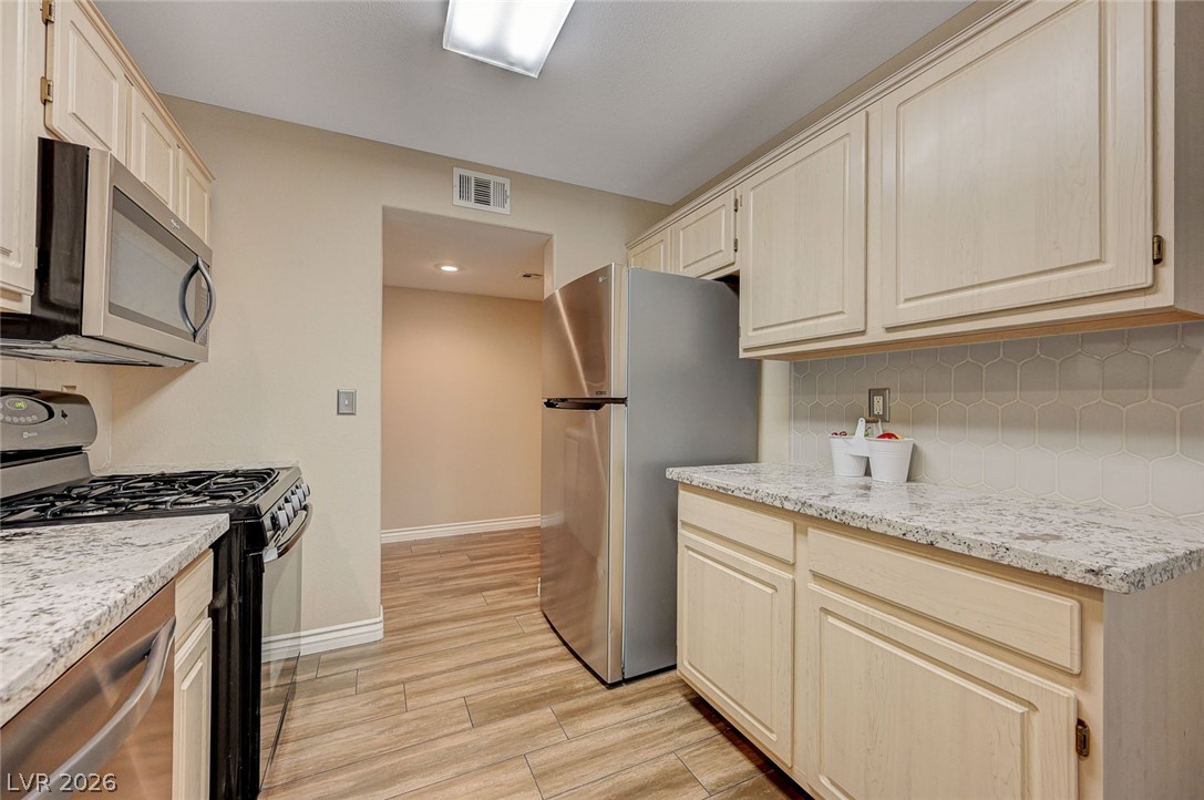 1618 Coal Valley Drive Property Photo 12