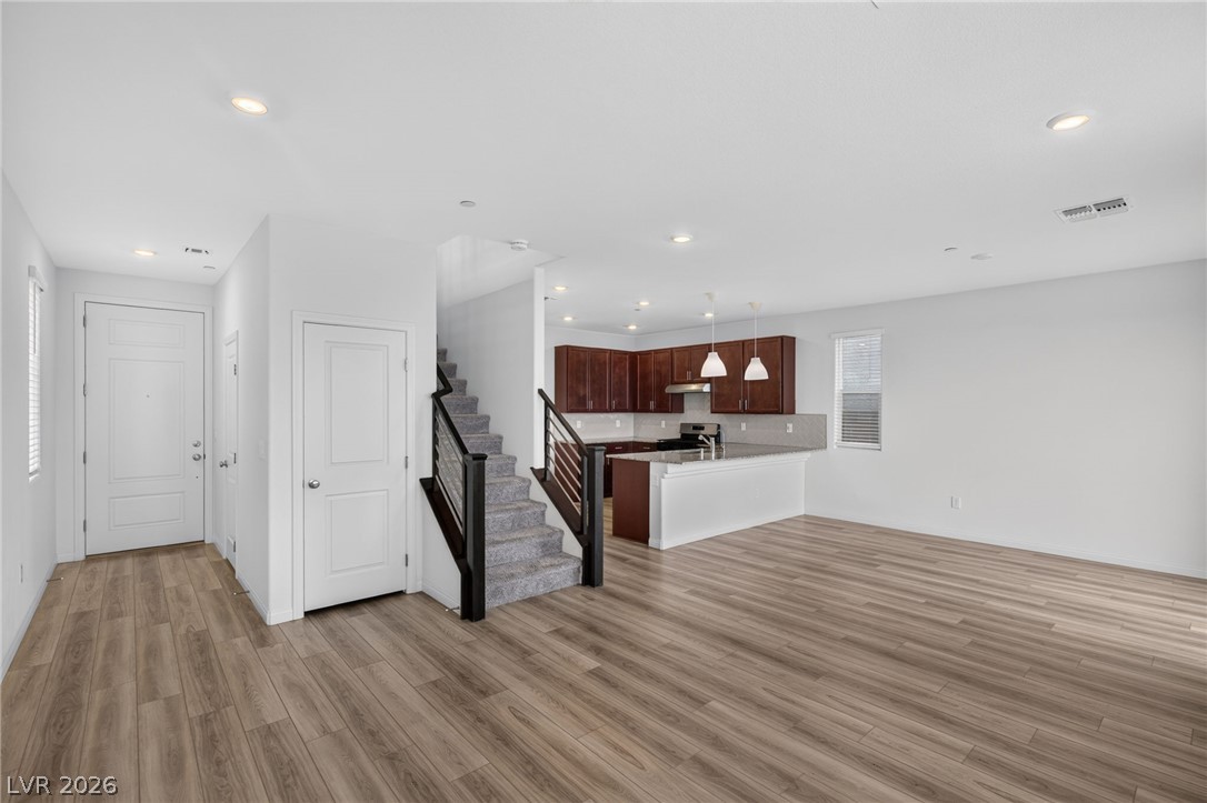 9814 Alpine Style Drive Property Photo 6