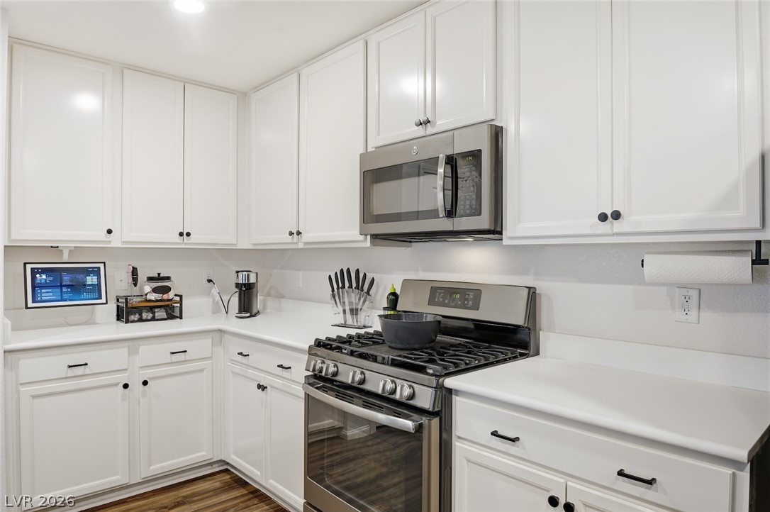 721 Gorringe Ridge Court Property Photo 17