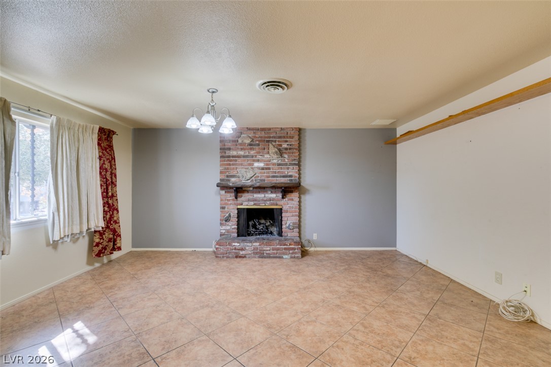 2117 Las Flores Street Property Photo 3