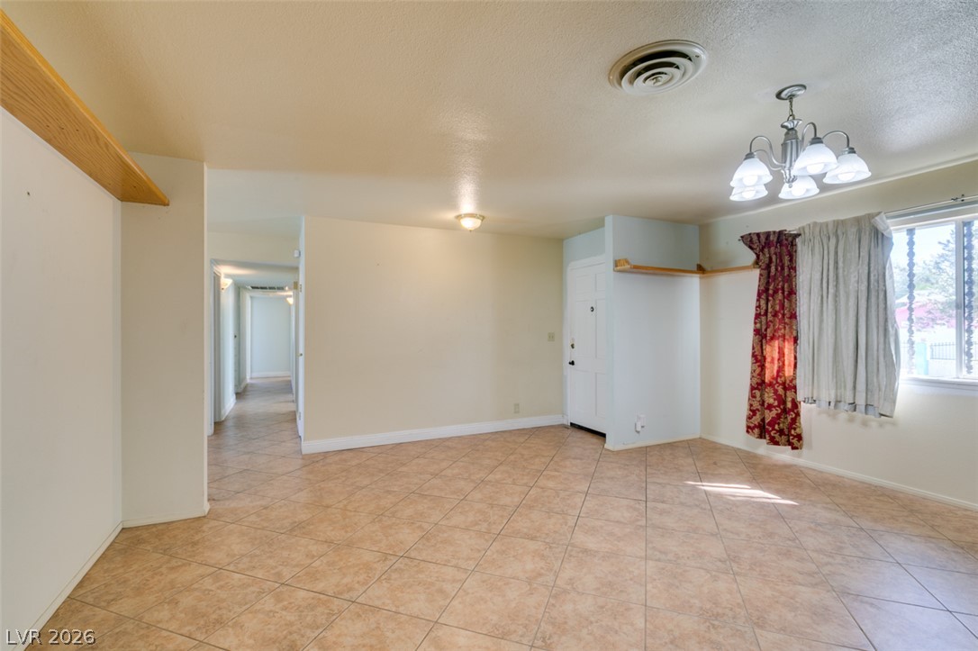 2117 Las Flores Street Property Photo 5