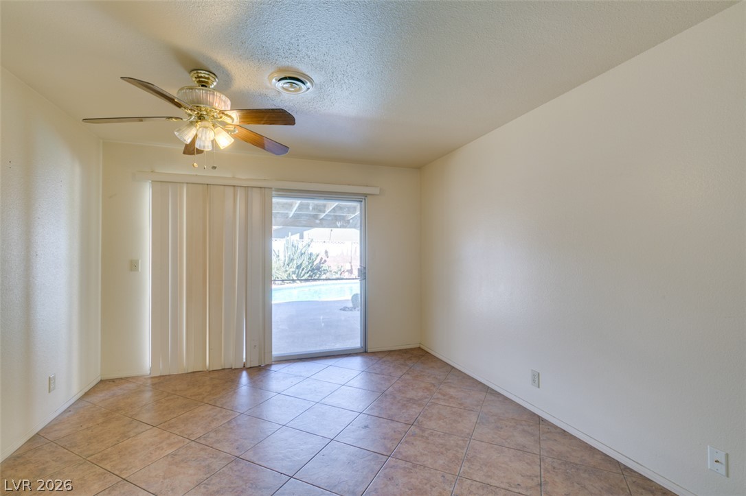 2117 Las Flores Street Property Photo 6