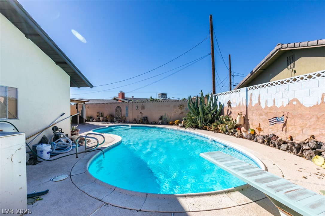 2117 Las Flores Street Property Photo 23