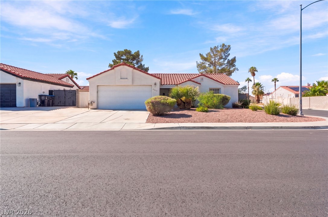 4219 Famoso Drive Property Photo 1