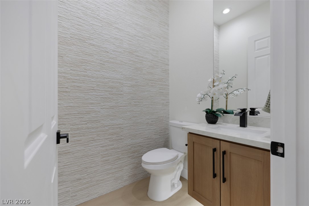 2776 Cherrydale Falls Drive Property Photo 49