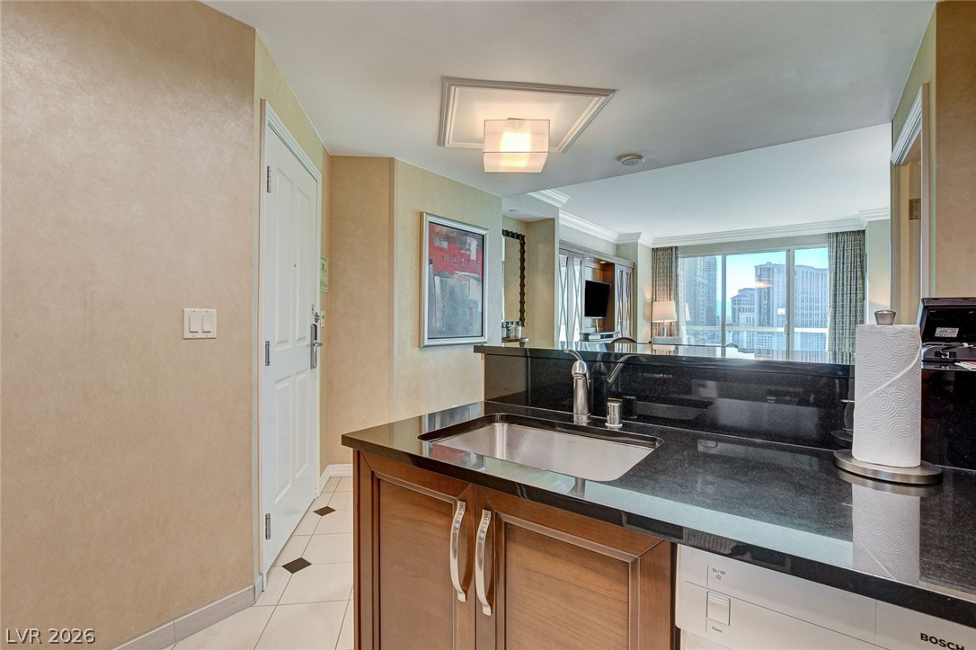 145 East Harmon Avenue 2021 Property Photo 12