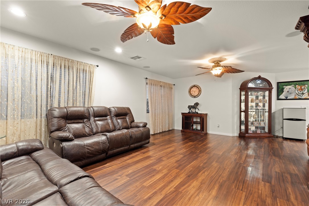 664 Pacific Star Court Property Photo 28