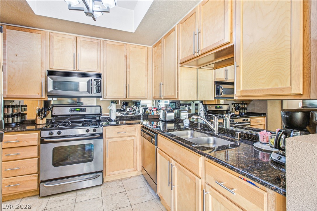 210 East Flamingo Road 330 Property Photo 8