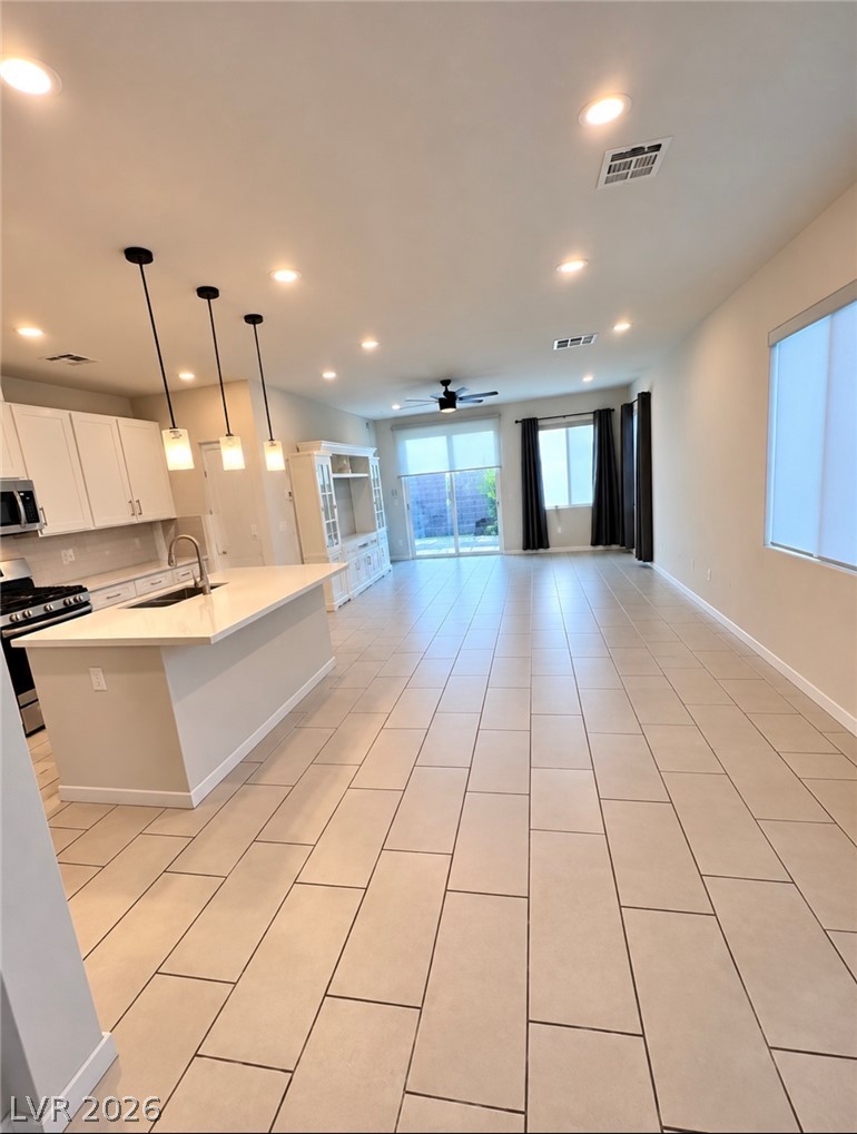 6639 Wandering Palmer Street Property Photo 2
