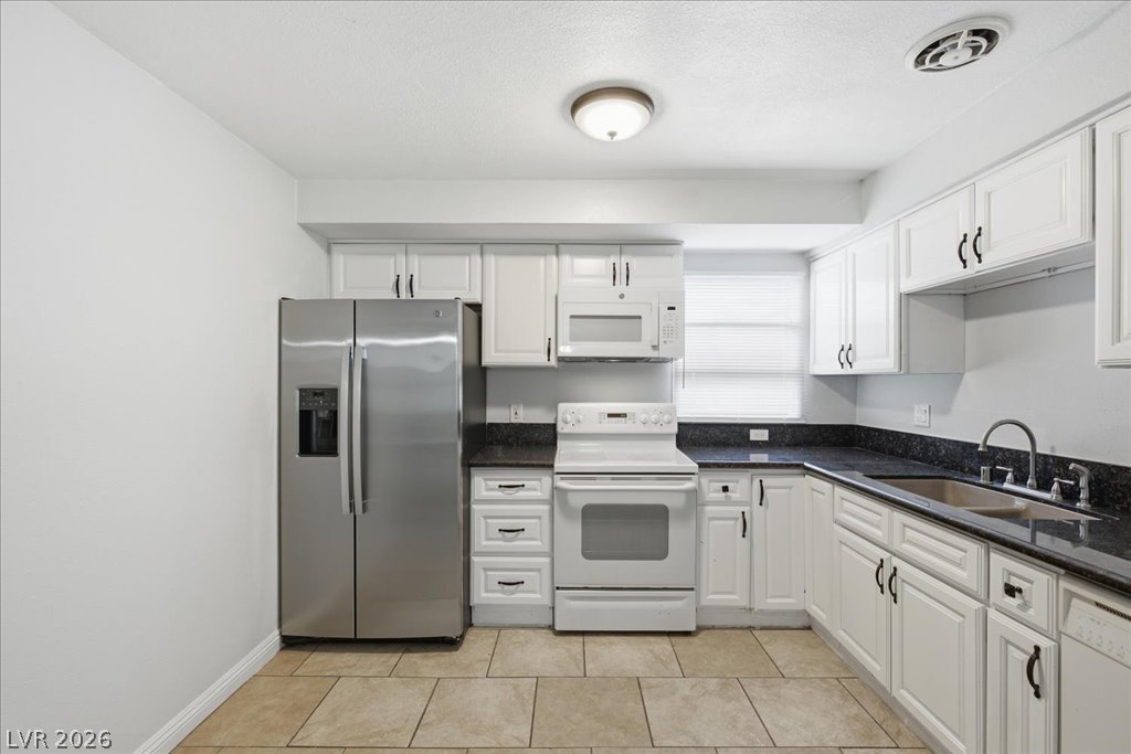 1700 Rexford 105 Property Photo 5