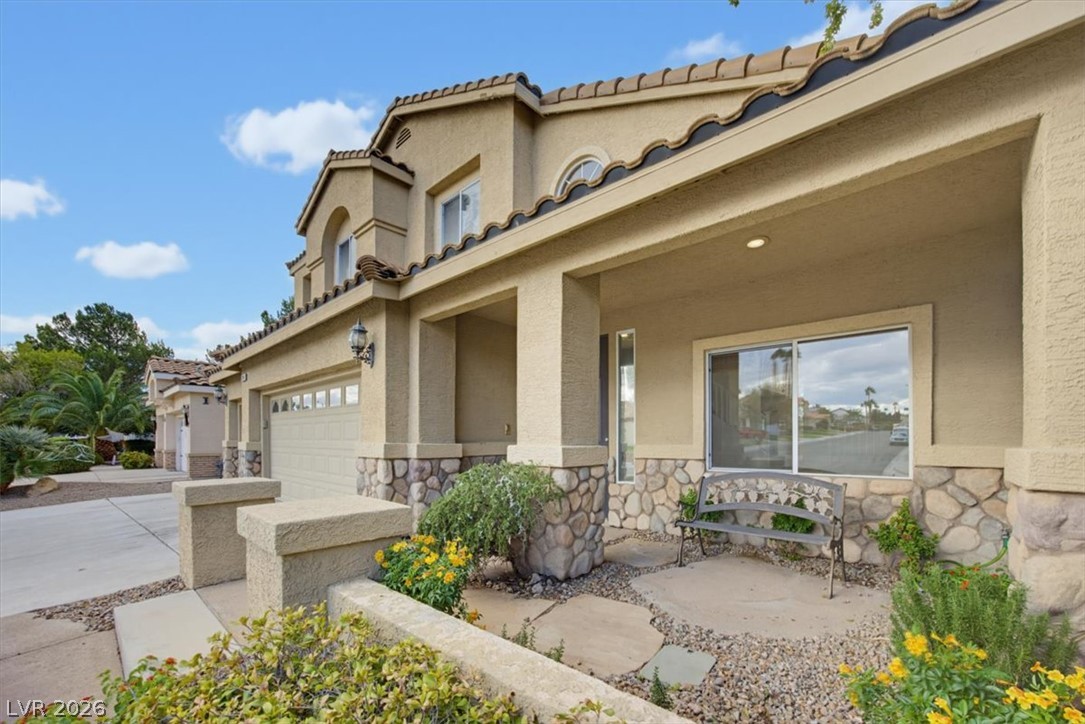2204 Flowering Cactus Avenue Property Photo 7
