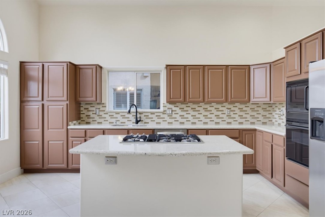 2204 Flowering Cactus Avenue Property Photo 23