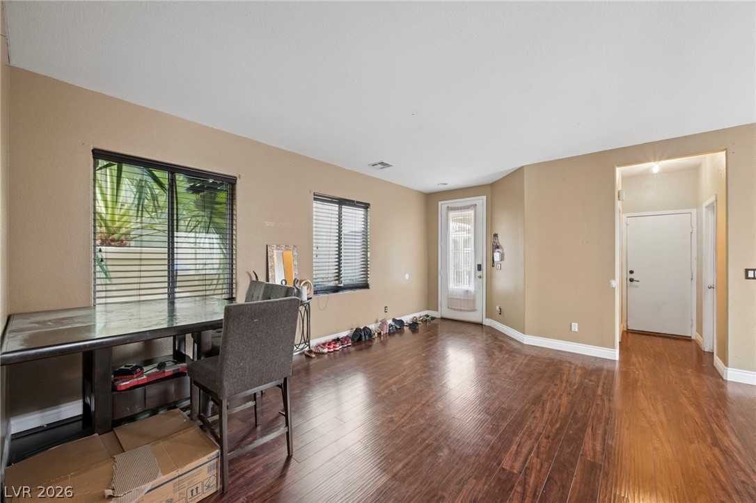 3648 Remington Grove Avenue Property Photo 6