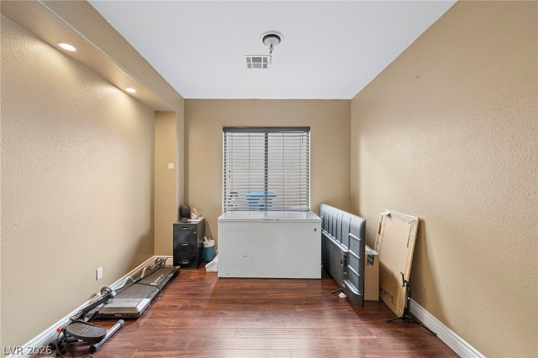 3648 Remington Grove Avenue Property Photo 9