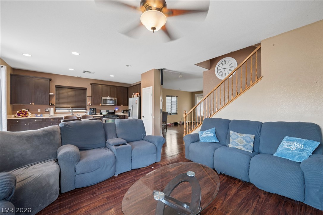 3648 Remington Grove Avenue Property Photo 11
