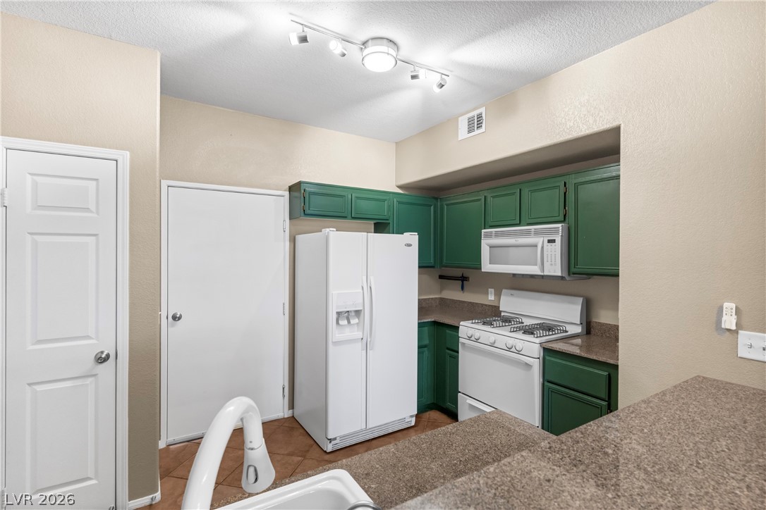 10001 Peace Way 1304 Property Photo 10