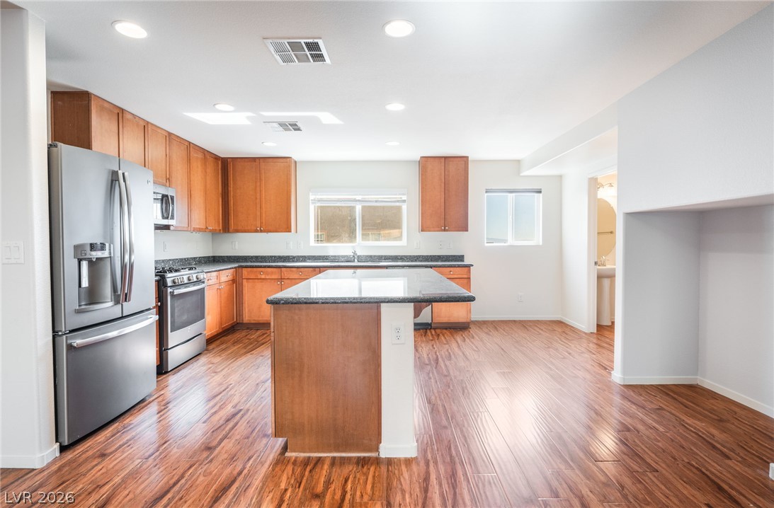 10544 Seasonable Drive Property Photo 10