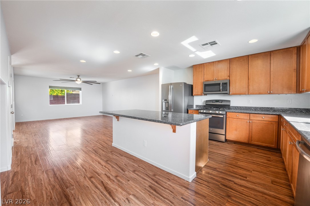 10544 Seasonable Drive Property Photo 11