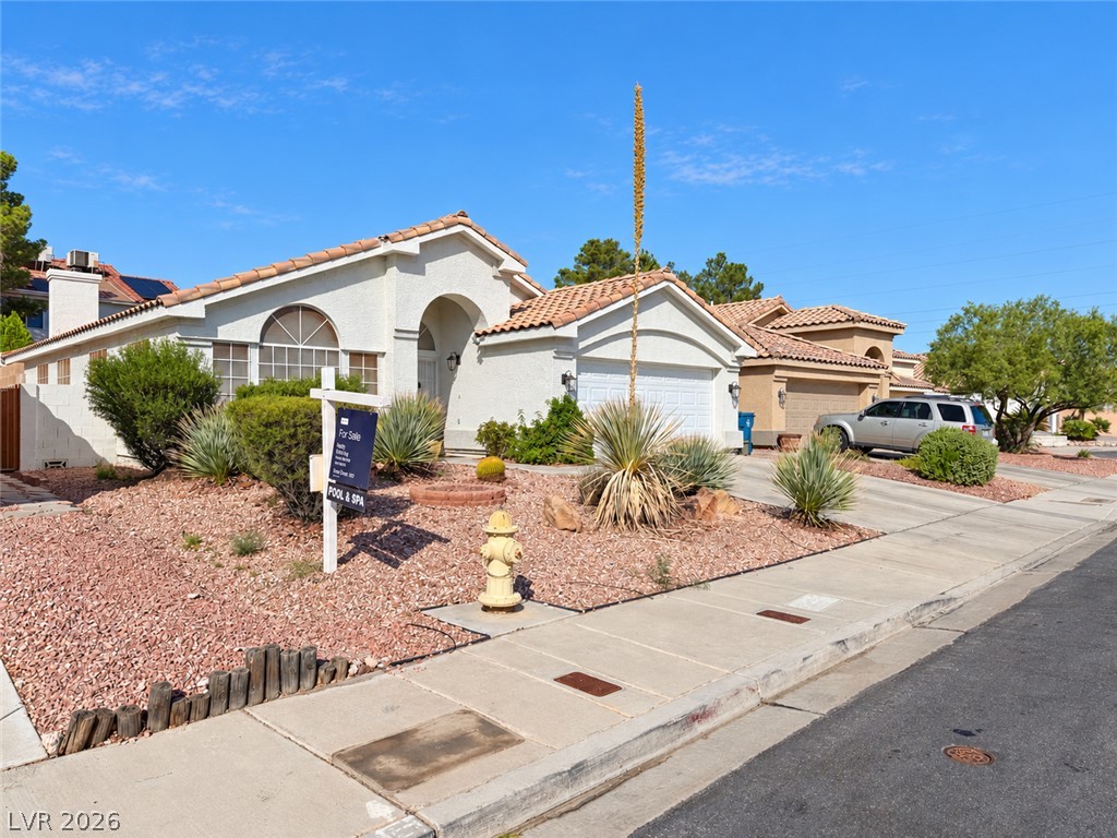 1313 Feather Glen Court Property Photo 3