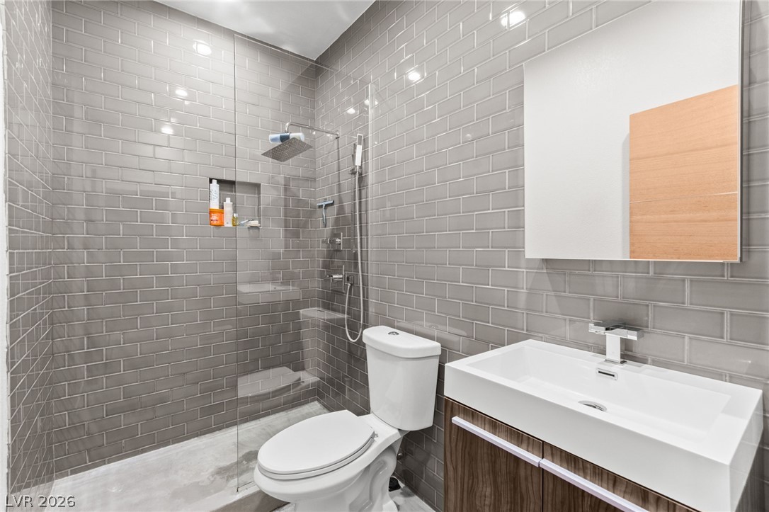7763 Top Hat Avenue Property Photo 39