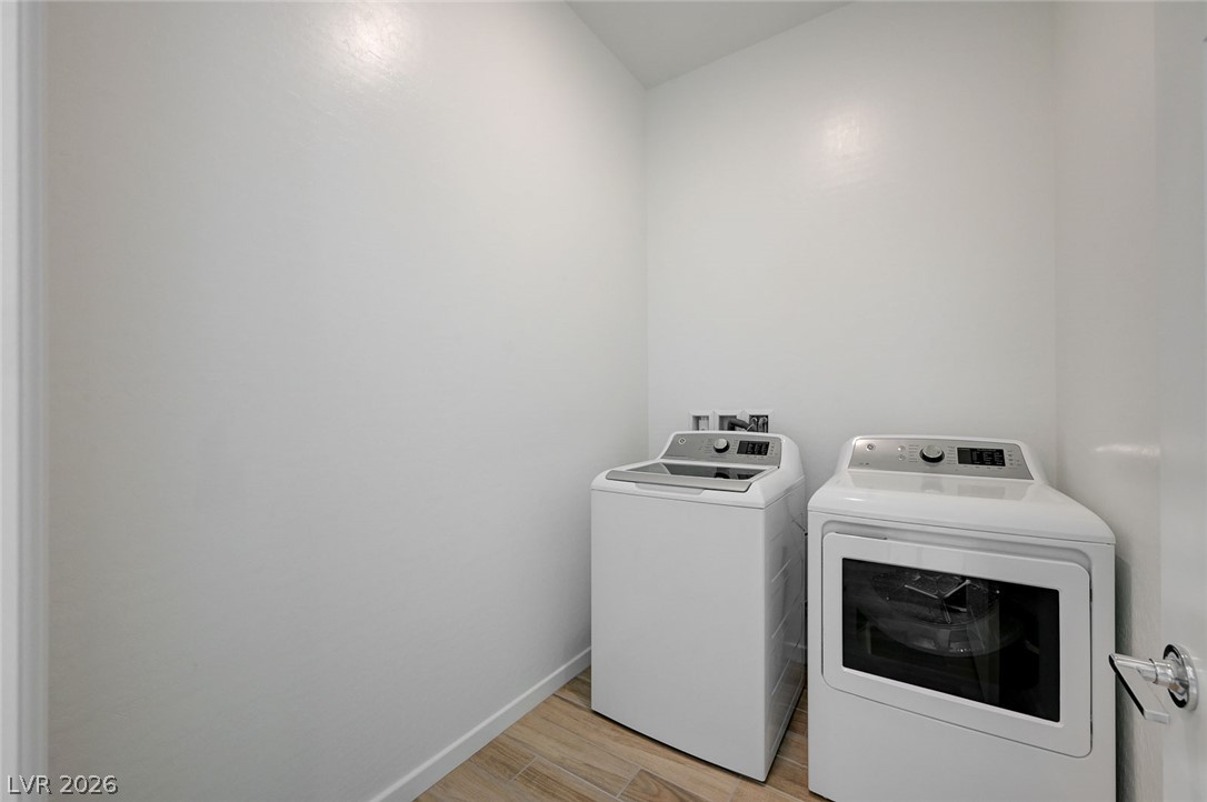 913 Allister Fields Lane Property Photo 35
