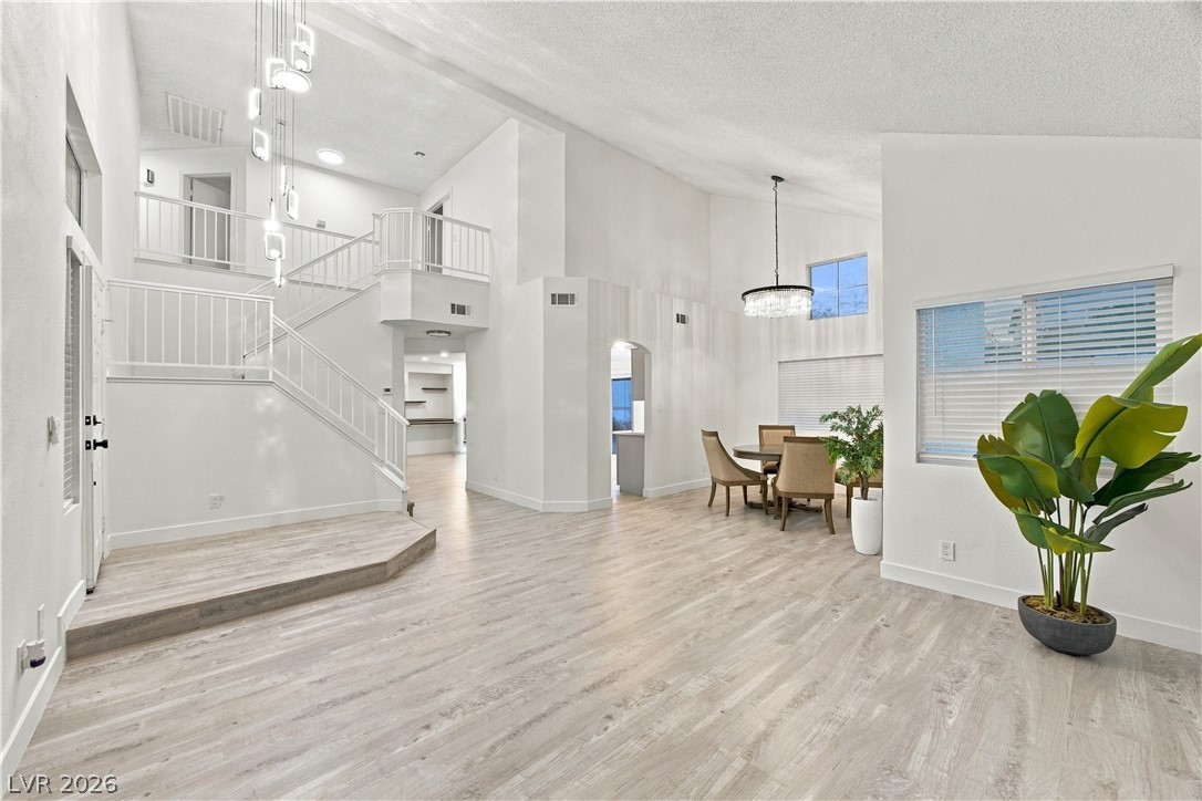 4233 Glass Lantern Drive Property Photo 12