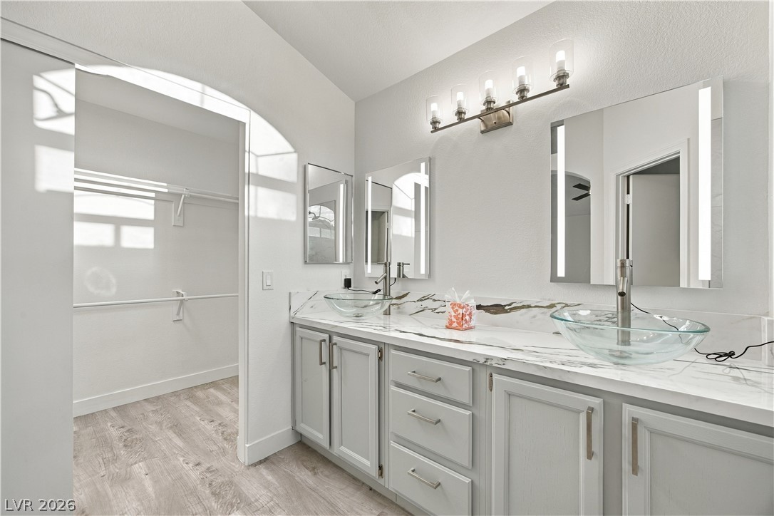 4233 Glass Lantern Drive Property Photo 31
