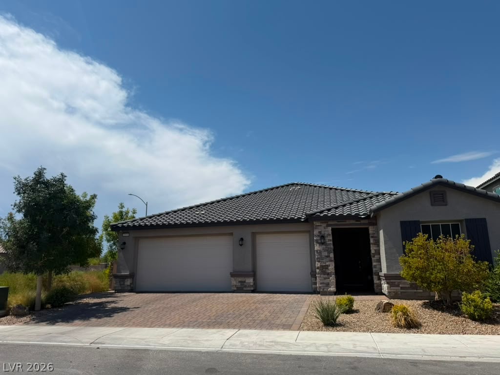 3936 Snow Fawn Avenue Property Photo 1
