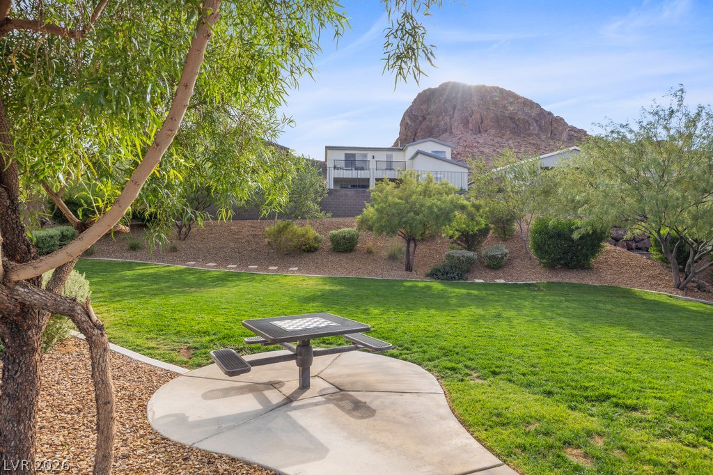 1944 Regal Bluff Drive Property Photo 31
