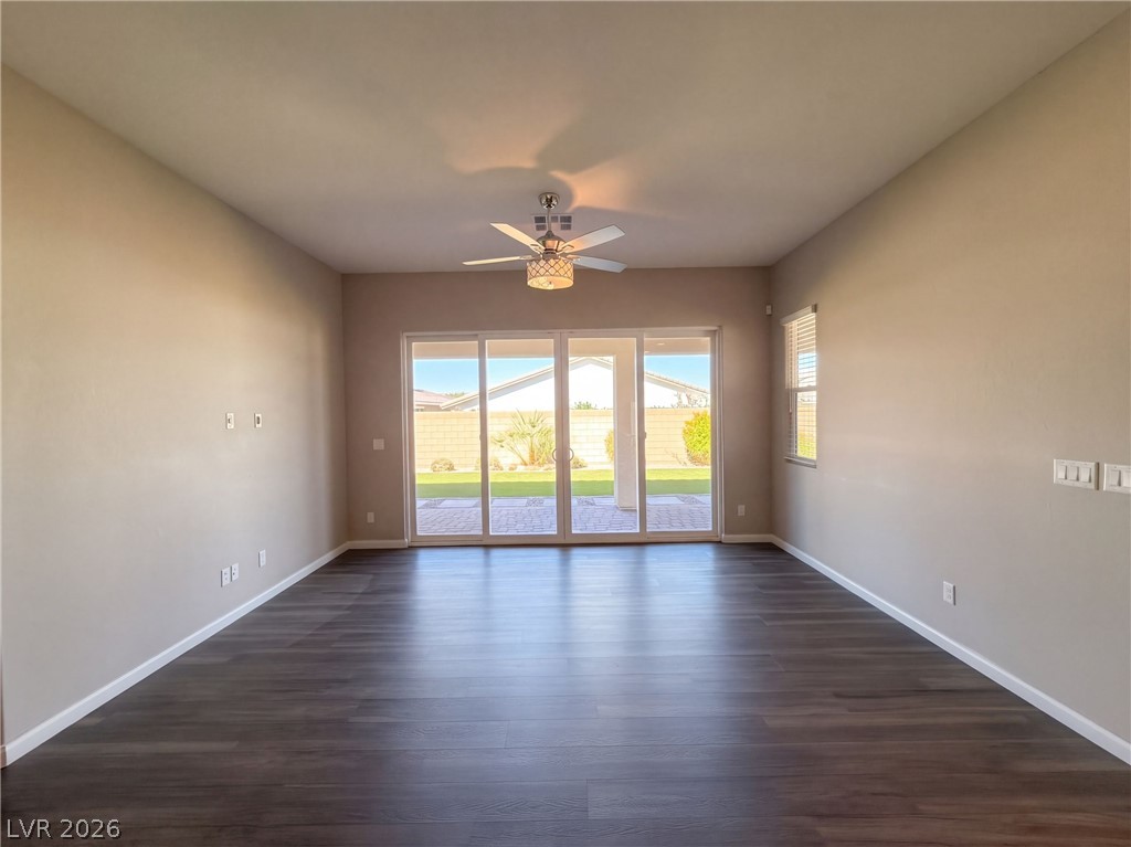 10138 Tamberlaine Avenue Property Photo 3