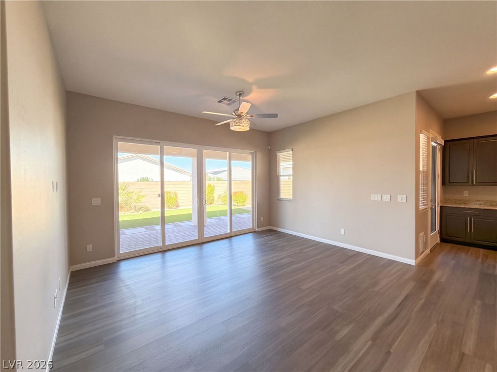 10138 Tamberlaine Avenue Property Photo 9