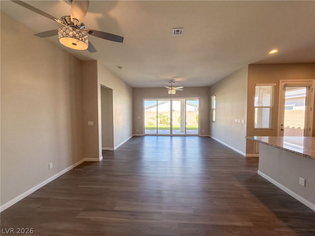 10138 Tamberlaine Avenue Property Photo 11