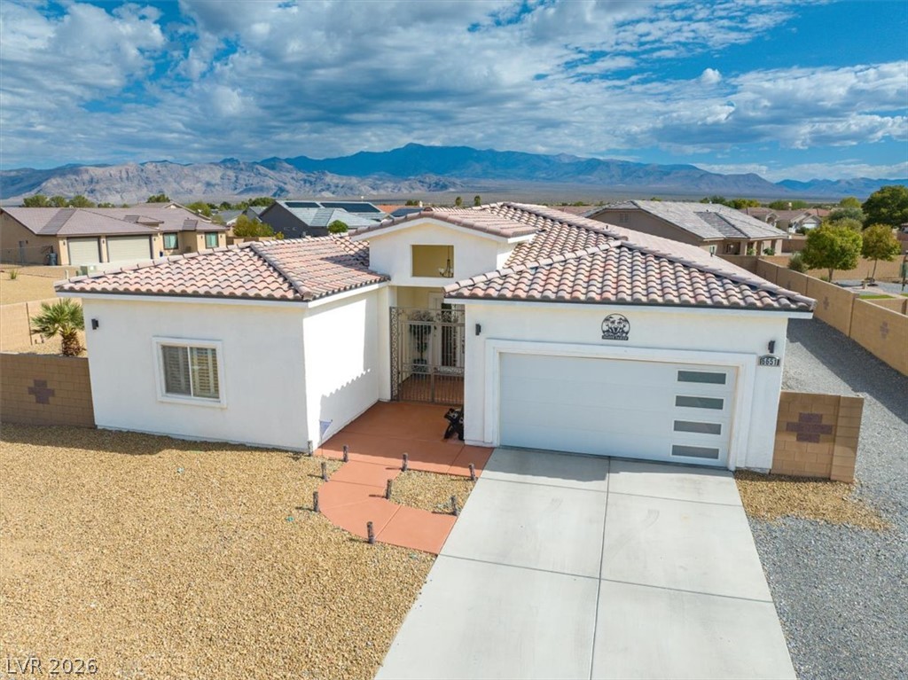 6651 Raintree Court Property Photo 1