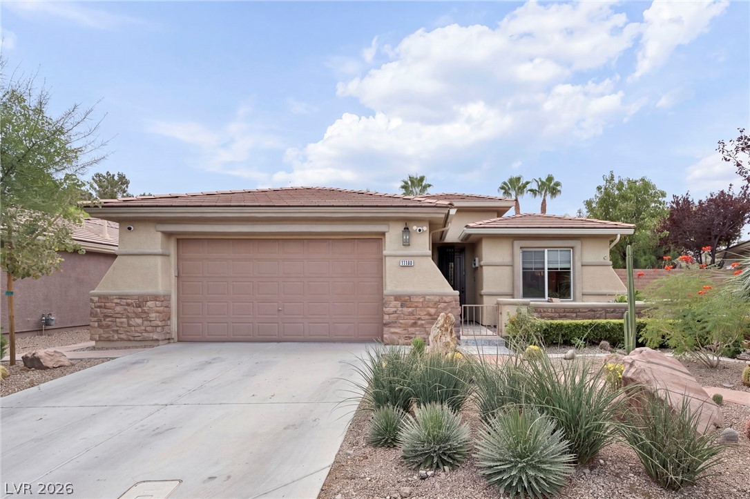 11151 Golden Aster Avenue Property Photo 4