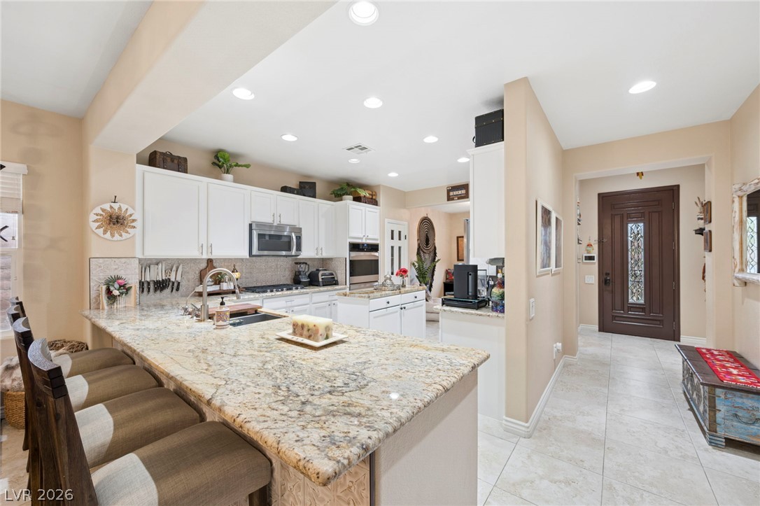11151 Golden Aster Avenue Property Photo 6